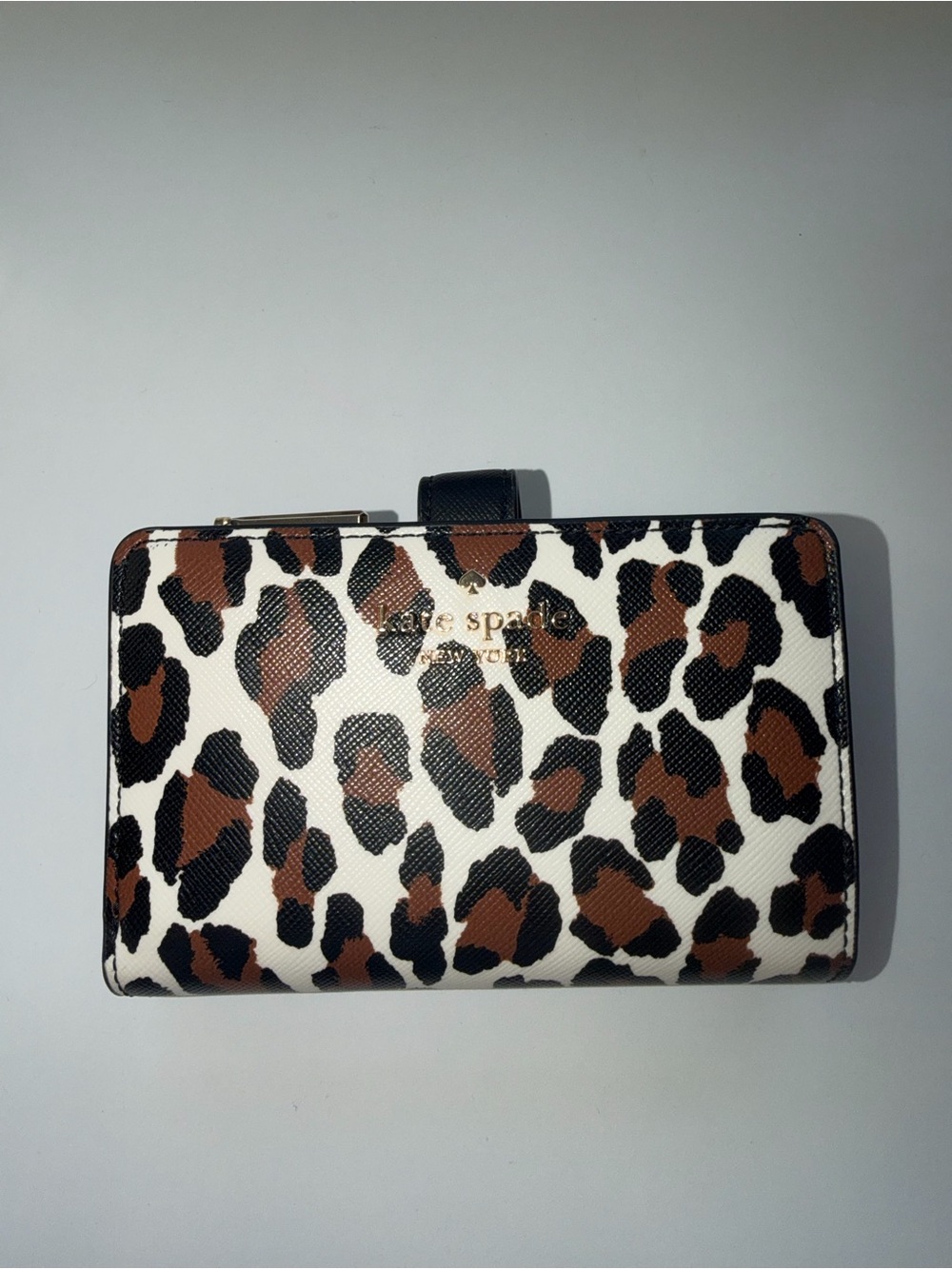 kate spade Leopard Print Zip Wallet - White/Brown/Black